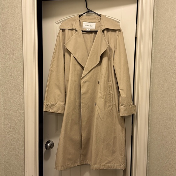 Calvin Klein Jackets & Blazers - Calvin Klein trench coat